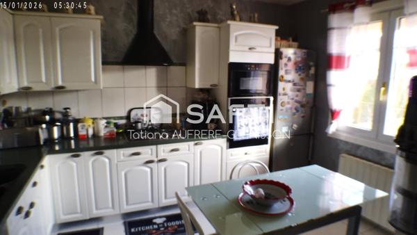 Maison de 8 pièces sur sous sol