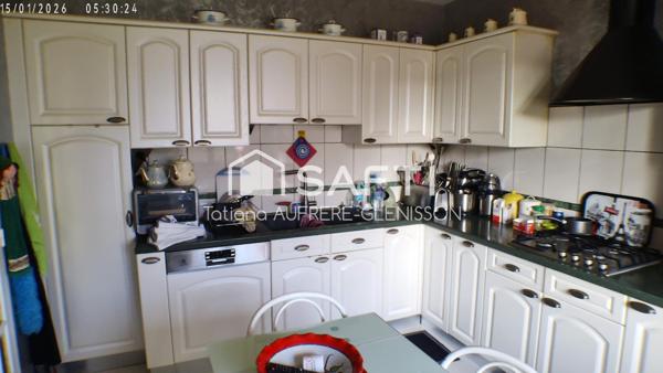 Maison de 8 pièces sur sous sol