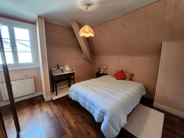 EN VENTE - NEVERS - Maison de ville 4 chambres terrain garage