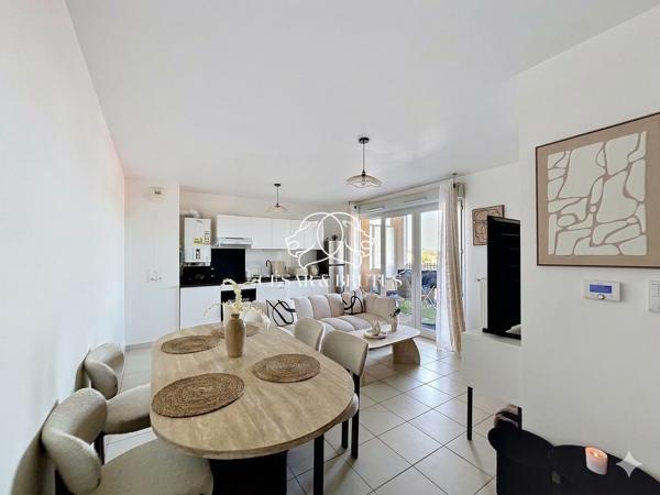 T3 VENISSIEUX BALCON + GARAGE
