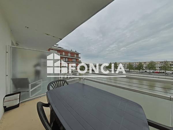 Location Appartement meublé 2 pièces 27.56 m² - 6 RUE GEORGES MORVAN La Rochelle 17000