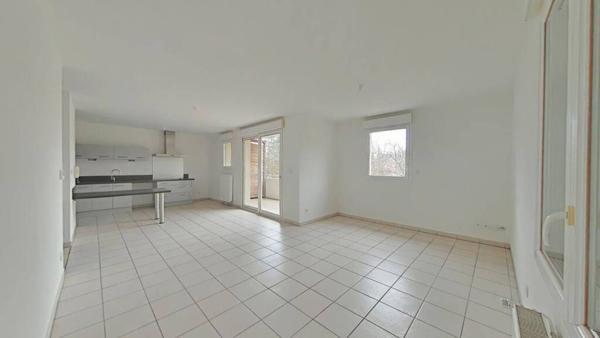 F3 SORBIERS AVEC TERRASSE PARKING ET GARAGE