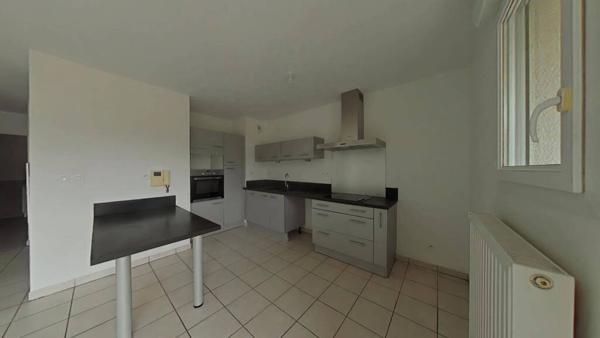 F3 SORBIERS AVEC TERRASSE PARKING ET GARAGE