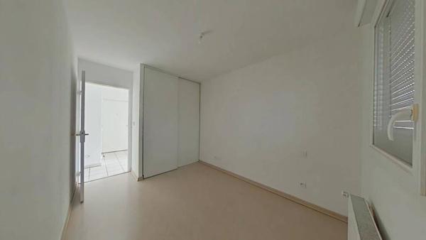 F3 SORBIERS AVEC TERRASSE PARKING ET GARAGE