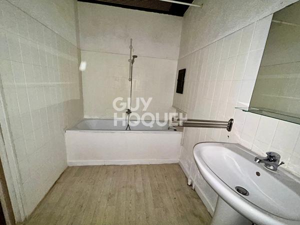 Un Appartement à rénover idéalement placé sur la croix rousse