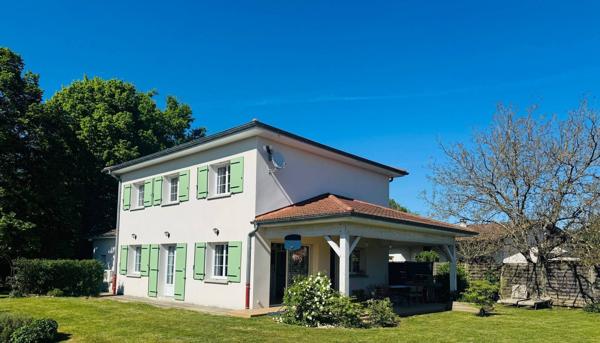 Maison 6 pièces 158m² à vendre à Montagnat 01250