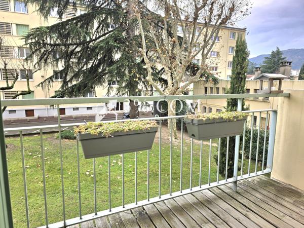 Appartement 4 pièce(s) 2 chambre(s) 68.74 m²