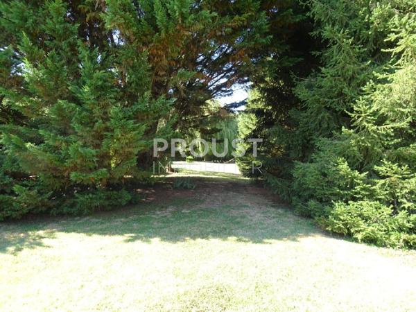 En exclusivité !! belle propriété à magné de 220 m² habitable sur un terrain de 4800 m²