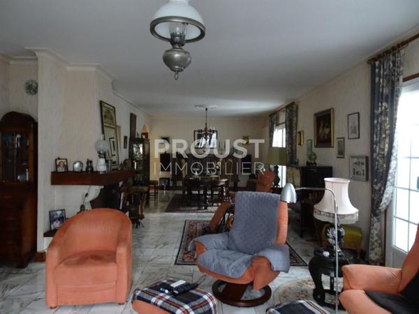 En exclusivité !! belle propriété à magné de 220 m² habitable sur un terrain de 4800 m²