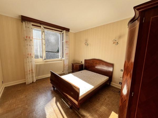 Maison à vendre |  Vierzon |  6 pièces | 177 m²
