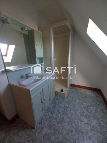 Marie laure vous propose cette charmante maison de bourg à rénover – Parfait pour démarrer avec terrain et dépendance a 9 km de Loches