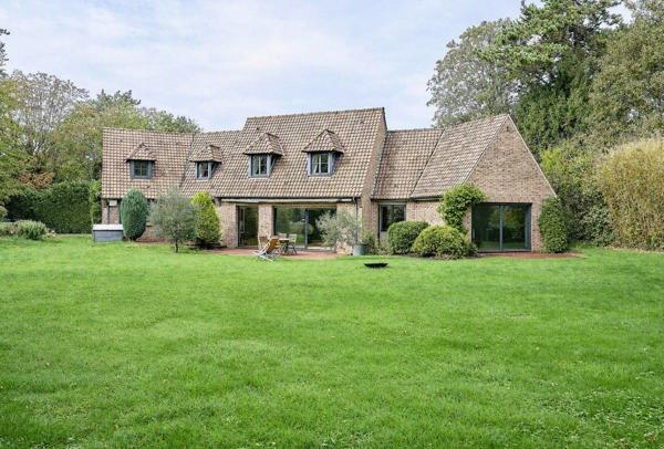 Vente Maison de luxe Croix 8 Pièces 232 m²