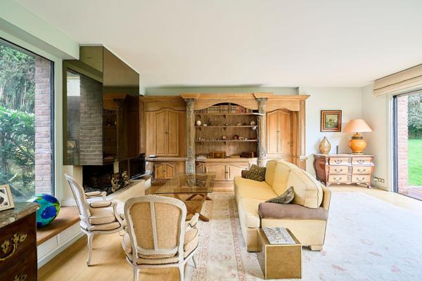 Vente Maison de luxe Croix 8 Pièces 232 m²