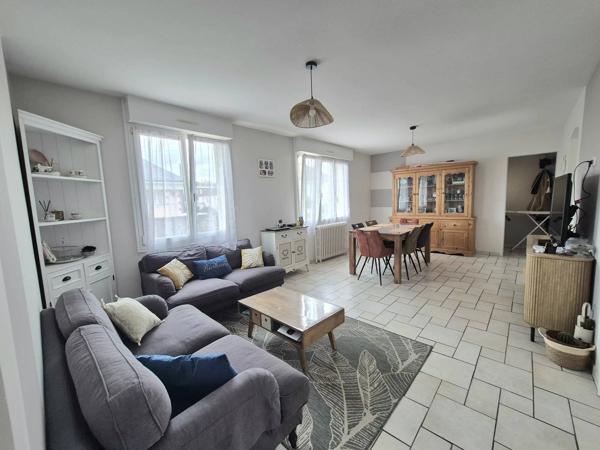 LAVAL - PAVILLON DE 83 M² - 4 chambres