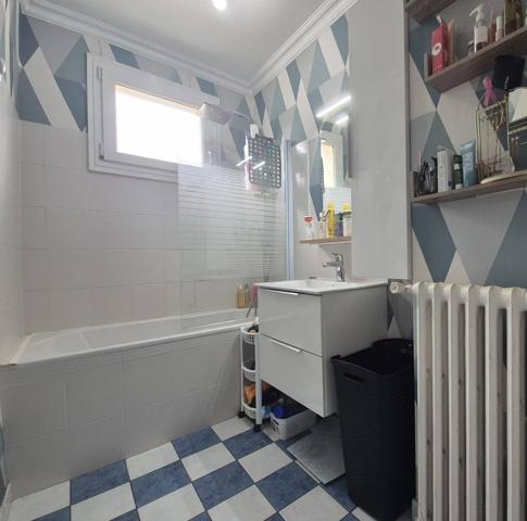 LAVAL - PAVILLON DE 83 M² - 4 chambres