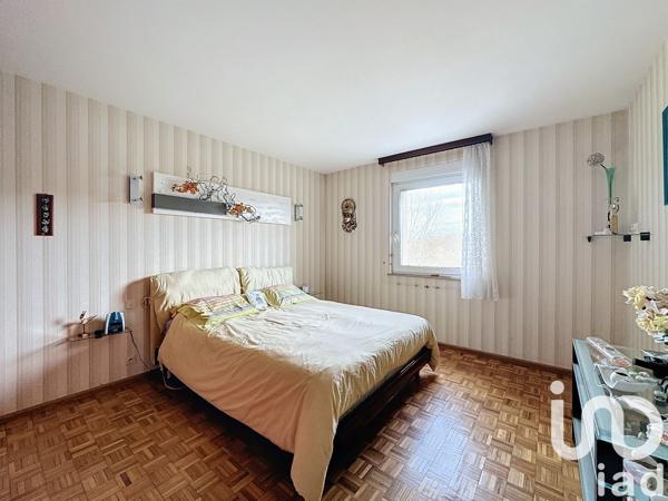 Maison 8 pièces de 133 m² à Albaret-le-Comtal (48310)