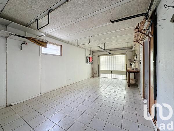 Maison 8 pièces de 133 m² à Albaret-le-Comtal (48310)