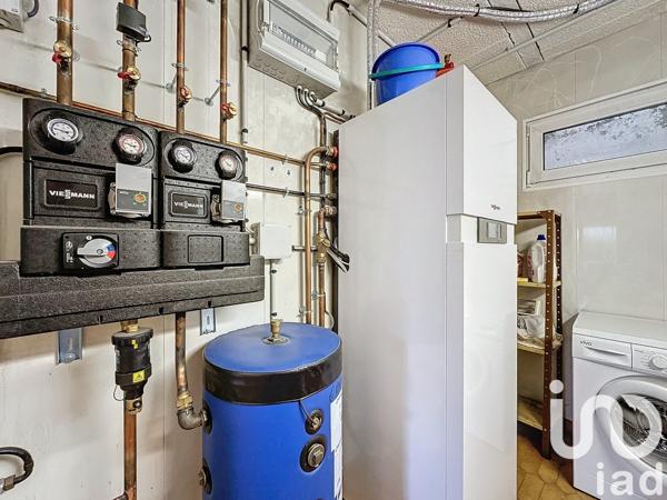 Maison 8 pièces de 133 m² à Albaret-le-Comtal (48310)