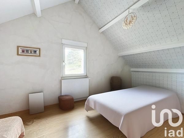 Maison 8 pièces de 133 m² à Albaret-le-Comtal (48310)