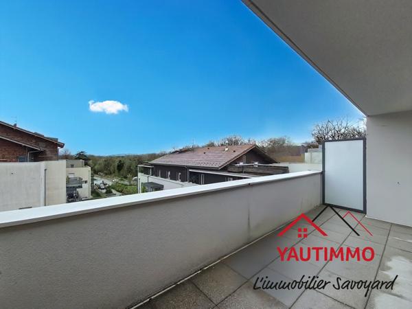 Annecy (74940) Attique T3 75 m² dernier étage avec terrasse, cave et garages possibles – Annecy Minoterie
