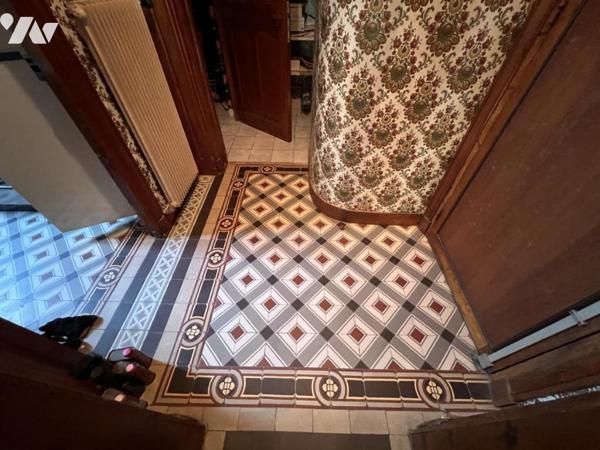 RARE- centre d' HOULGATE à 2 pas de la mer - T2 de 51 m2 dans Villa Ancienne - Cave.