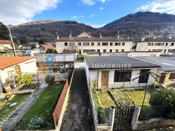 Appartement
                                                                                                                                                                                                                                                                                                                        4 pièce(s)                                                                                                                                                                                                          3 chambre(s)                                                                                                                                                                                                          61  m²