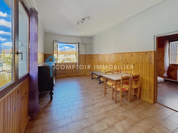 Appartement
                                                                                                                                                                                                                                                                                                                        4 pièce(s)                                                                                                                                                                                                          3 chambre(s)                                                                                                                                                                                                          61  m²