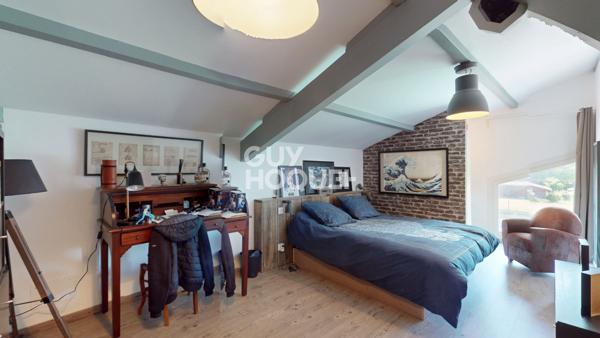 Demeure moderne, proche du lac, 6 chambres, piscine, garage, pas de travaux