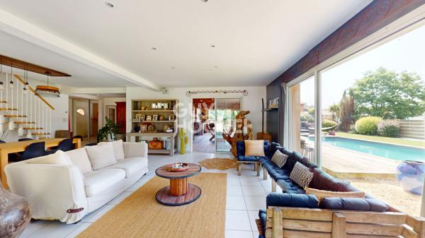 Demeure moderne, proche du lac, 6 chambres, piscine, garage, pas de travaux