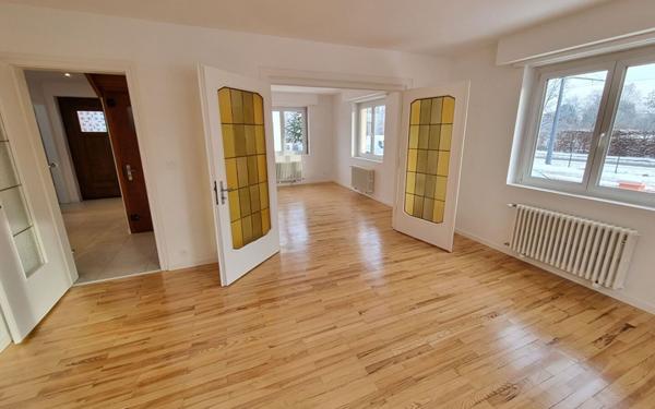 Maison à louer    4 pièces •  Bischheim