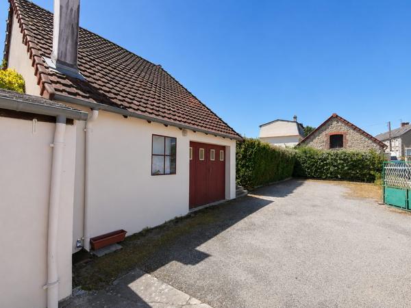Immeuble dans Évaux-les-Bains