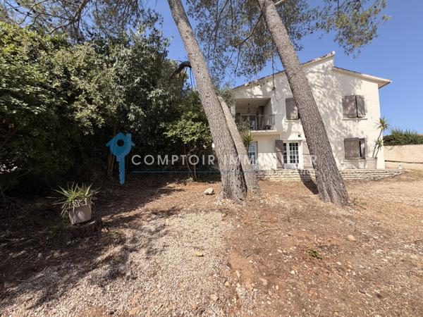 Villa
                                                                                                                                                                                                                                                                                                                        7 pièce(s)                                                                                                                                                                                                          4 chambre(s)                                                                                                                                                                                                          160  m²