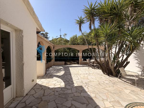 Villa
                                                                                                                                                                                                                                                                                                                        7 pièce(s)                                                                                                                                                                                                          4 chambre(s)                                                                                                                                                                                                          160  m²