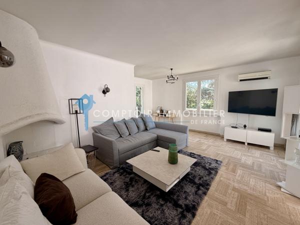 Villa
                                                                                                                                                                                                                                                                                                                        7 pièce(s)                                                                                                                                                                                                          4 chambre(s)                                                                                                                                                                                                          160  m²