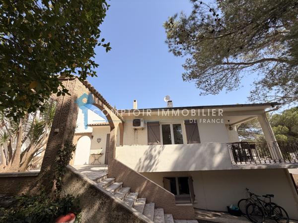 Villa
                                                                                                                                                                                                                                                                                                                        7 pièce(s)                                                                                                                                                                                                          4 chambre(s)                                                                                                                                                                                                          160  m²