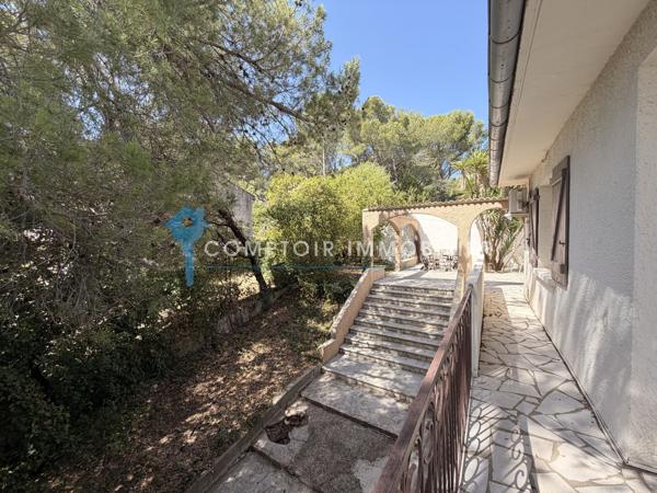 Villa
                                                                                                                                                                                                                                                                                                                        7 pièce(s)                                                                                                                                                                                                          4 chambre(s)                                                                                                                                                                                                          160  m²
