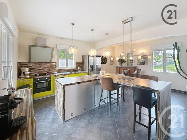 Maison à vendre  7 pièces - 222,34 m2 CHARMOY - 89