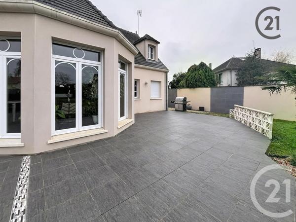 Maison à vendre  7 pièces - 222,34 m2 CHARMOY - 89