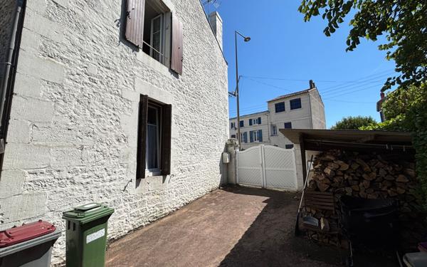 Maison à vendre    4 pièces •  Niort