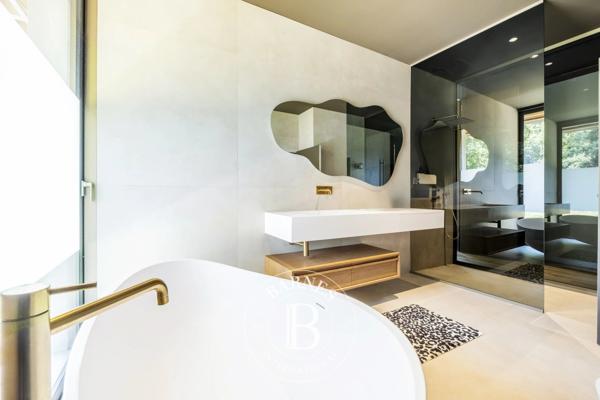 Le Taillan-Médoc, Villa 6 Chambres -  400 m² à vendre