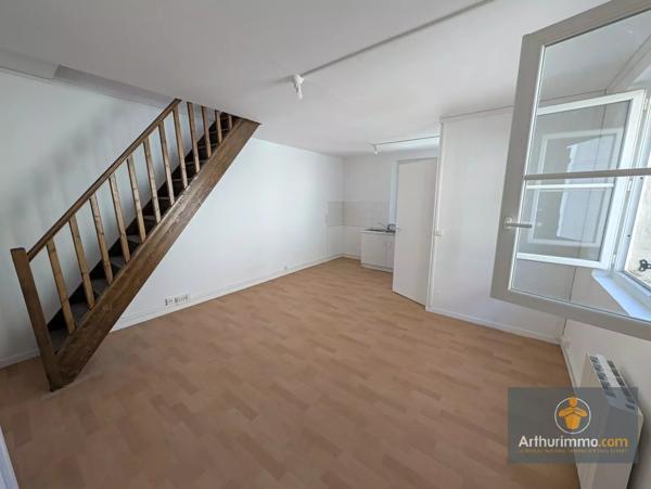 Vente                                                      Appartement
                        
                     1 pièces                      30 m2                     à Noyon