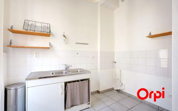 Appartement à vendre    1 pièce •  Lyon 1