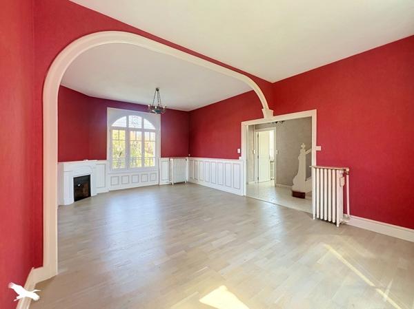 Maison à vendre 154 900 € Saint-Amand-Montrond 5 p 136 m² DPE E