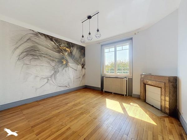 Maison à vendre 154 900 € Saint-Amand-Montrond 5 p 136 m² DPE E