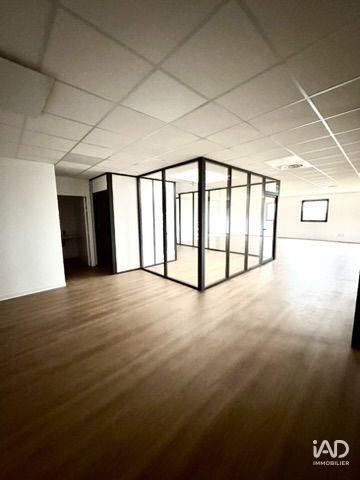 Location bureaux 155 m² Pineuilh