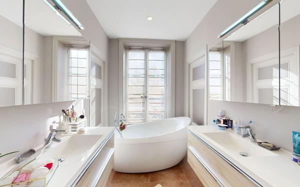 Maison à vendre    7 pièces •  Trévoux