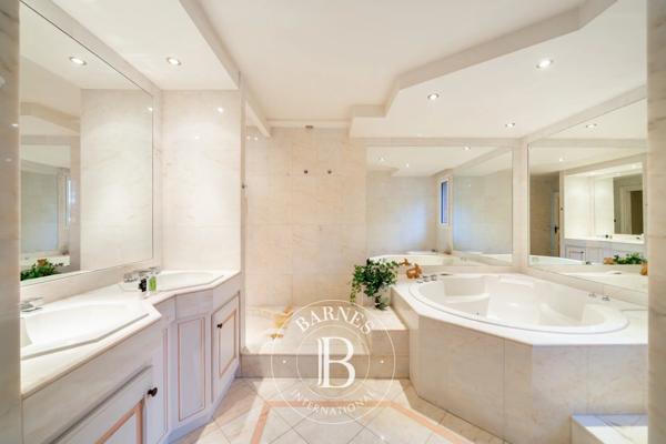 Théoule-sur-Mer, Villa 5 Chambres -  320 m² à vendre