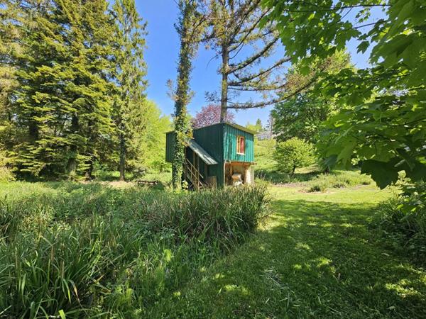Montgobert Longère , 7 pièce(s) 112 m2, 2 Hectares avec étang et bois