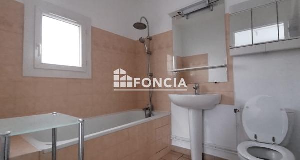 Location Appartement 2 pièces 40.25 m² - ÉTréchy 91580
