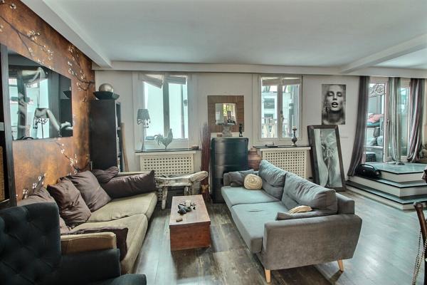 Maison familiale de caractère avec atelier d'artiste sous verrière et beaux volumes à Suresnes Carnot-Gambetta
